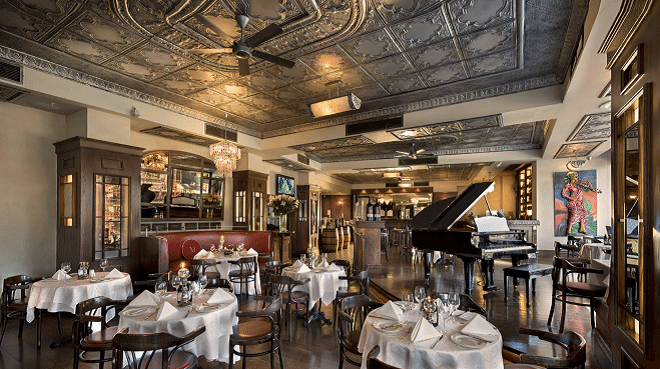 Maximillien Restaurant at DAVINCI Hotel & Suites